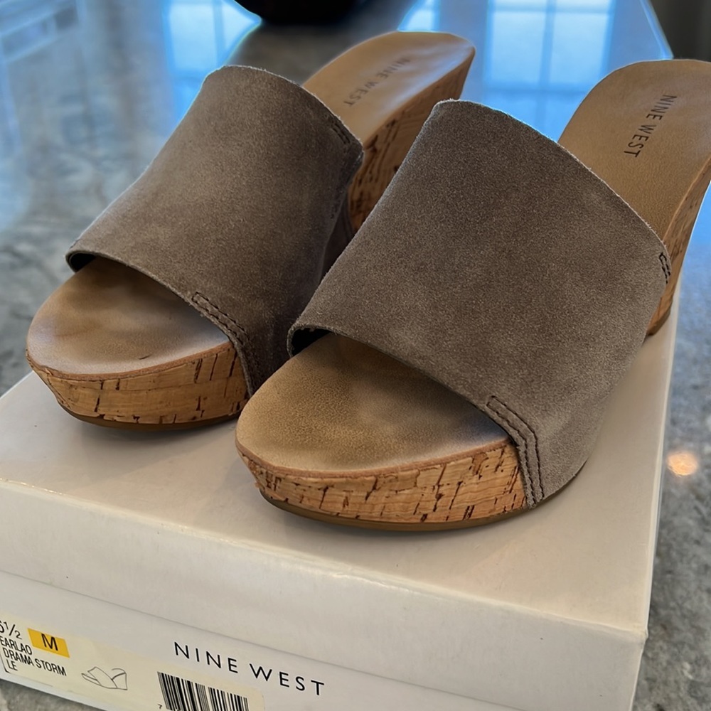 Beautiful wedge sandals.
